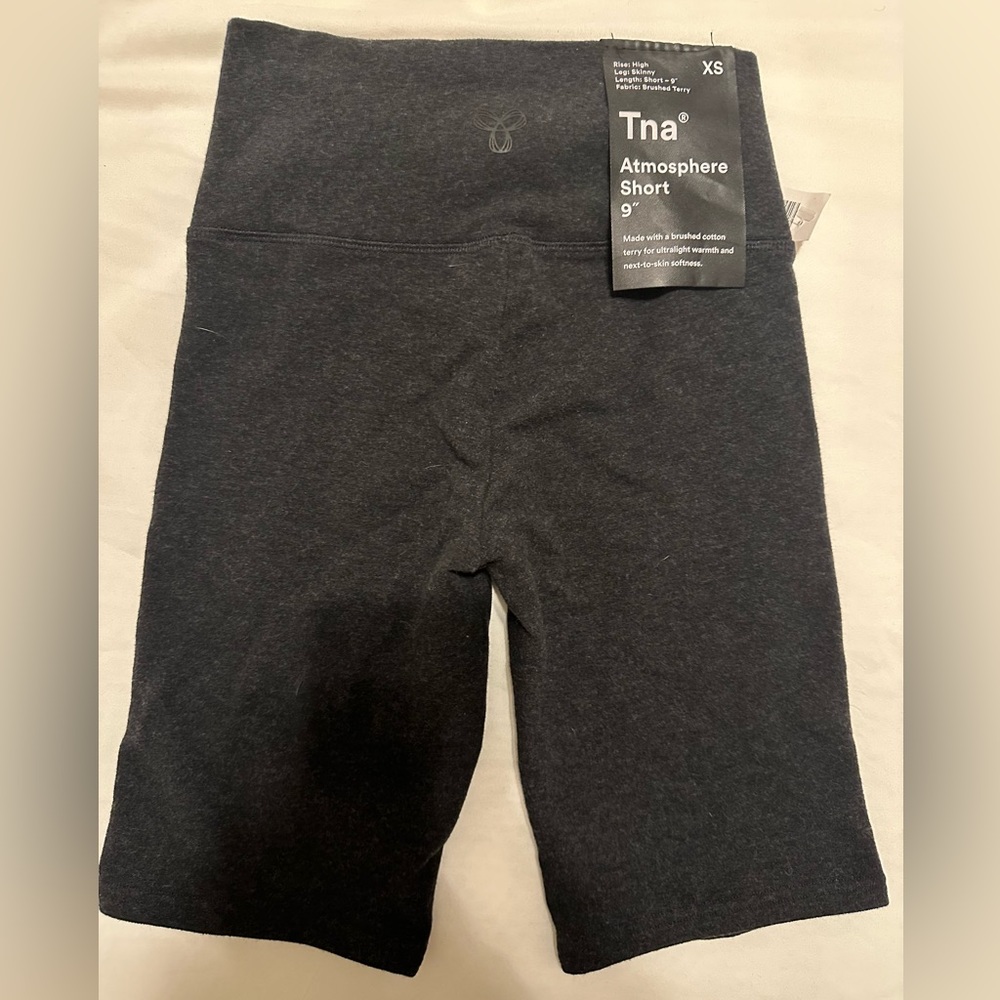 Brand new Aritzia TNA shorts